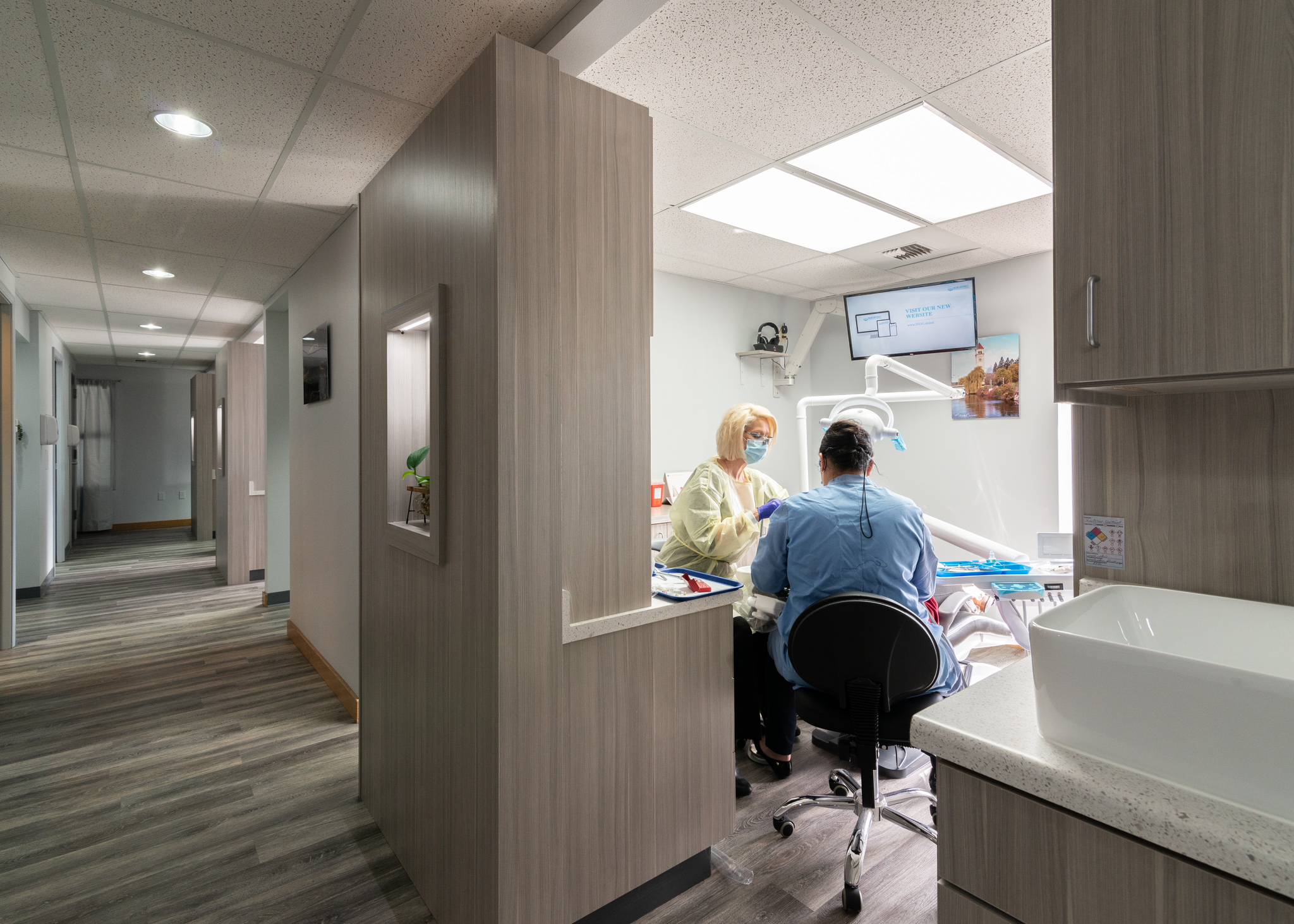 Dentist Dr. Sanjeet Floura in Operatory Spokane WA